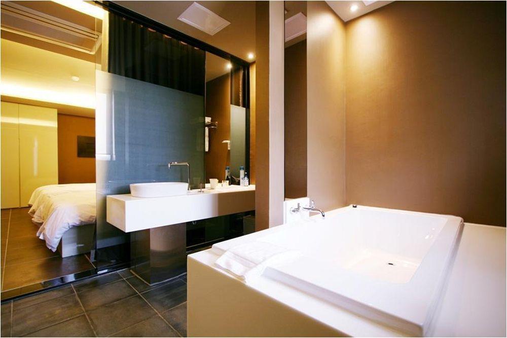 Hotel Oscar Suite Kunsan Exteriér fotografie